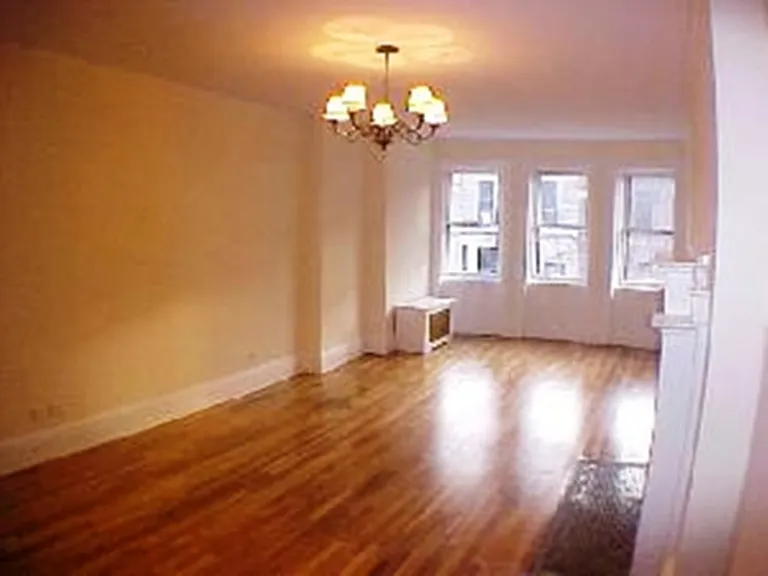 New York City Real Estate | View 21 Montgomery Place, 2 | room 2 | View 3