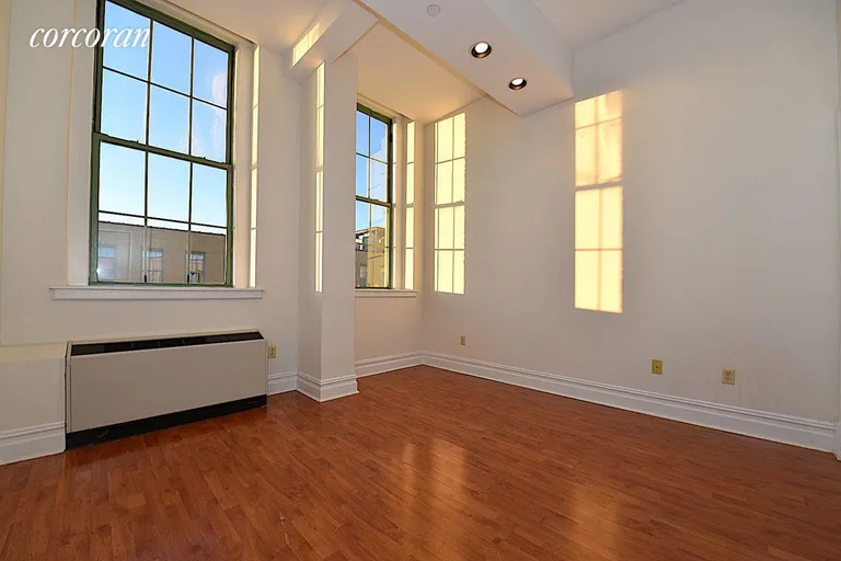 New York City Real Estate | View 45-02 Ditmars Boulevard, 337 | room 4 | View 5