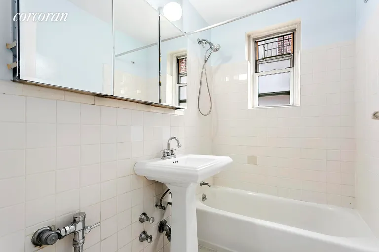 New York City Real Estate | View 330 Haven Avenue, 5E | room 7 | View 8