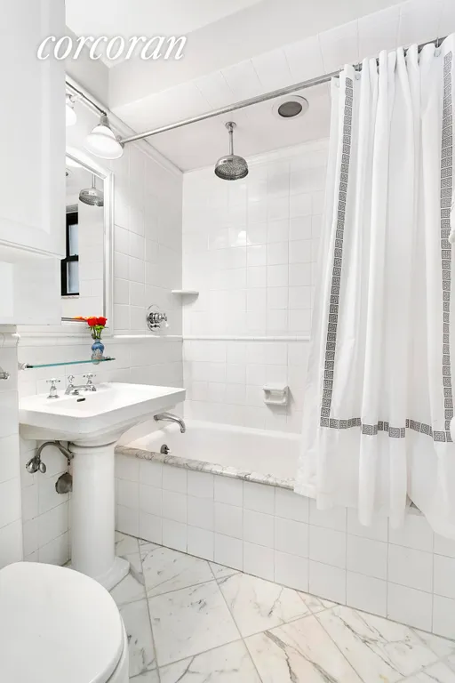 New York City Real Estate | View 229 East 79th Street, 9F | room 7 | View 8