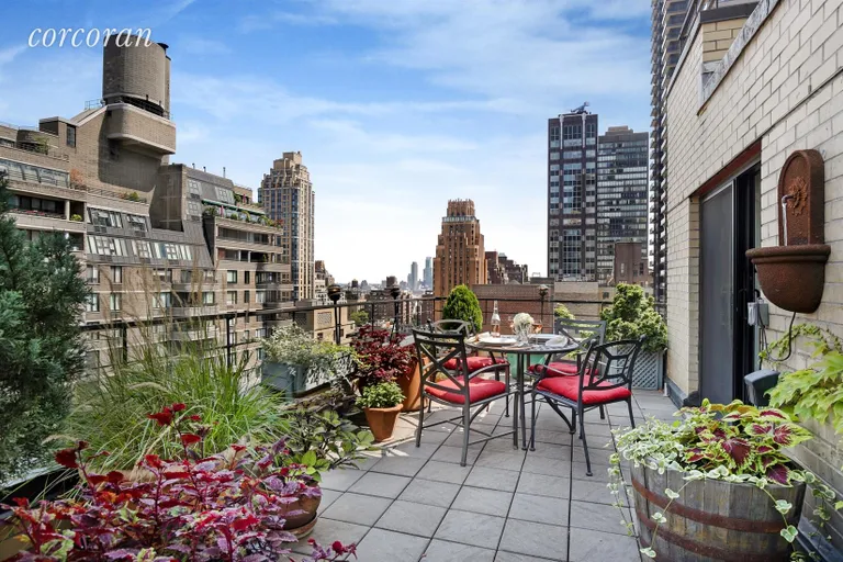 New York City Real Estate | View 301 East 48th Street, 18F | 2 Beds, 2 Baths | View 1