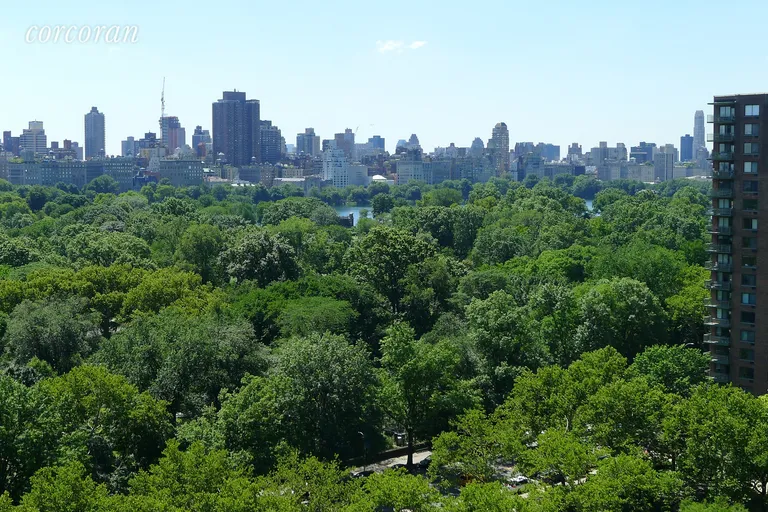 New York City Real Estate | View 400 Central Park West, 18C | WOW! | View 4