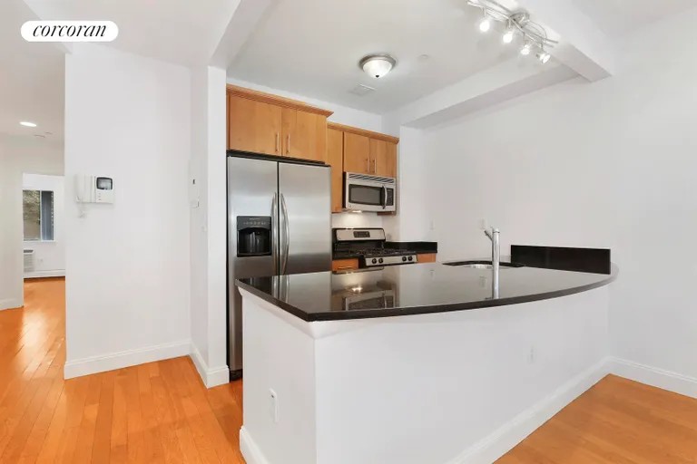 New York City Real Estate | View 527 Vanderbilt Avenue, 2A | Kitchen | View 3