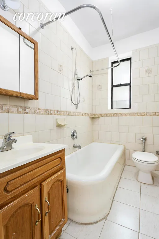 New York City Real Estate | View 860 West 181st Street, 43 | 6 | View 8