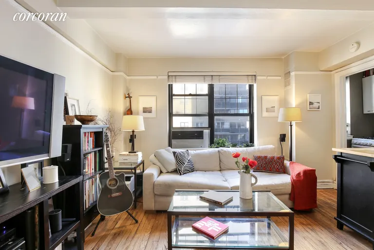 New York City Real Estate | View 200 East 16th Street, 11K | Western Light | View 2