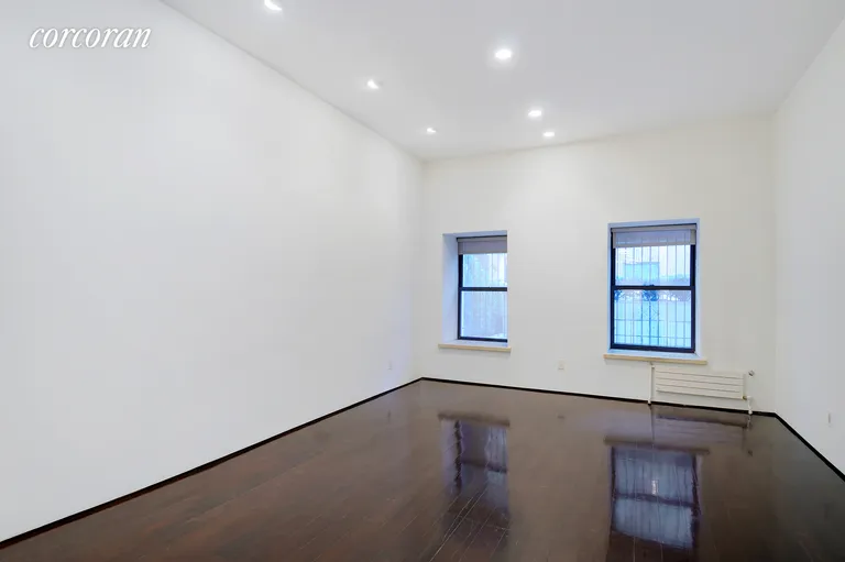 New York City Real Estate | View 107 East 37th Street, 1 | Living Room | View 3