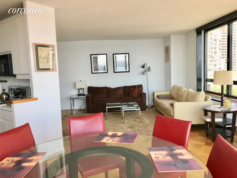 New York City Real Estate | View 630 First Avenue, 8N | room 3 | View 4