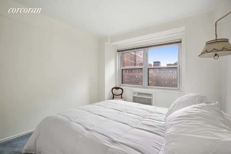 New York City Real Estate | View 315 East 69th Street, 10F | room 2 | View 3