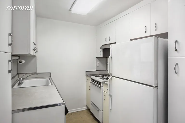 New York City Real Estate | View 315 East 69th Street, 10F | room 3 | View 4