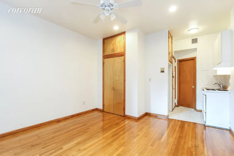 New York City Real Estate | View 302 West 76th Street, 4c | room 1 | View 2