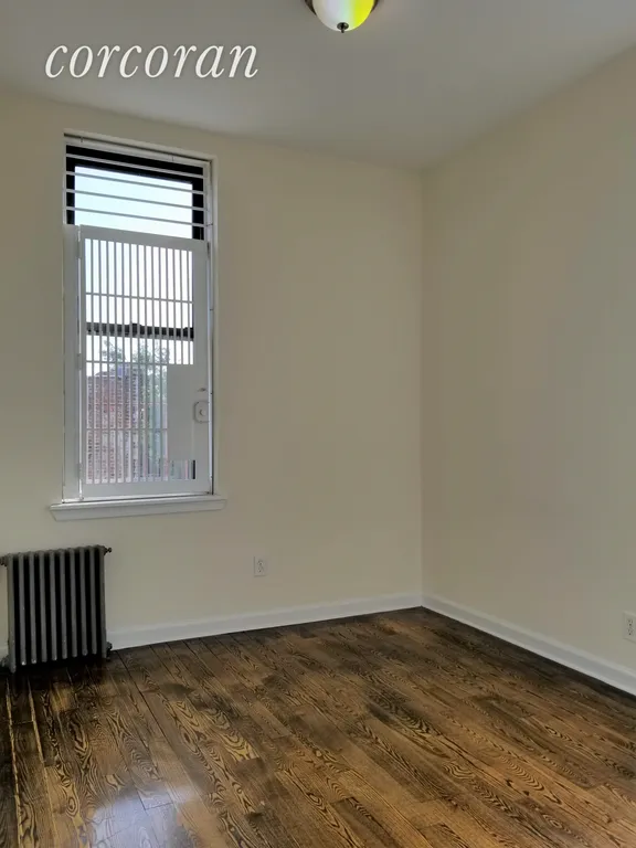 New York City Real Estate | View 134 Kingsland Avenue, 3R | room 4 | View 5