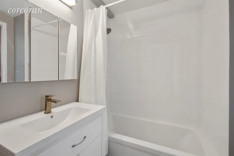 New York City Real Estate | View 225 East 73rd Street, 7D | Bathroom | View 4
