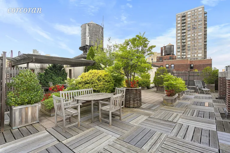 New York City Real Estate | View 229 East 79th Street, 10C | Landscaped Furnished Roof Terrace with WiFi | View 13