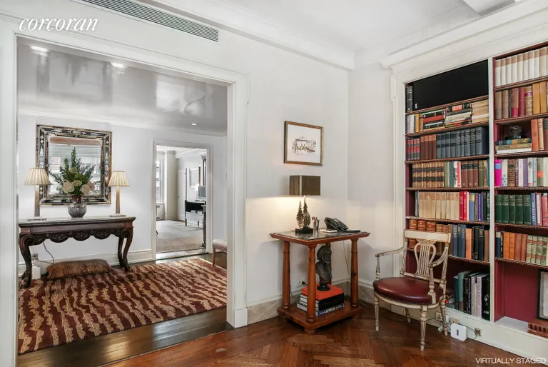 New York City Real Estate | View 1185 Park Avenue, 4E | Entry Gallery | View 5