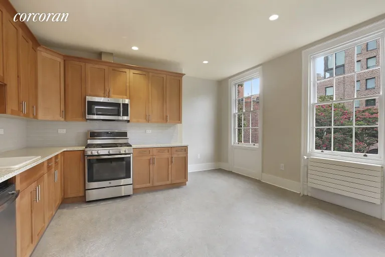 New York City Real Estate | View 473 Hudson Street, 2 | room 10 | View 11
