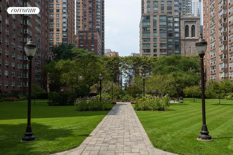 New York City Real Estate | View 345 West 58th Street, 14M | Beautifully Landscaped Gardens | View 10