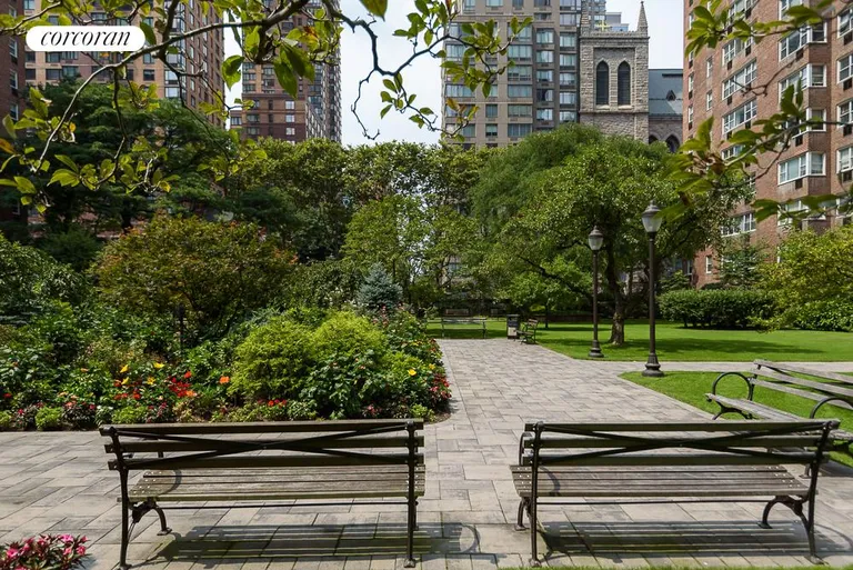 New York City Real Estate | View 345 West 58th Street, 14M | Beautifully Landscaped Gardens | View 12