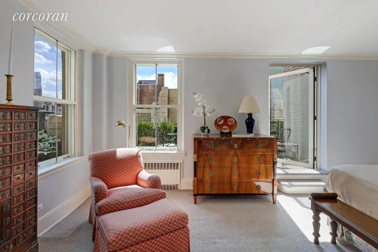 New York City Real Estate | View 35 East 76th Street, 1708 | Master Bathroom SE corner exposure | View 6