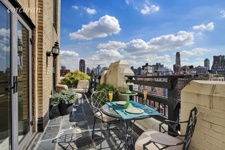New York City Real Estate | View 35 East 76th Street, 1708 | 2 Beds, 2 Baths | View 1