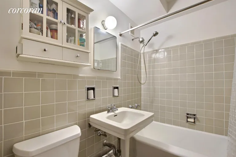 New York City Real Estate | View 270 Jay Street, 9G | Bathroom | View 4