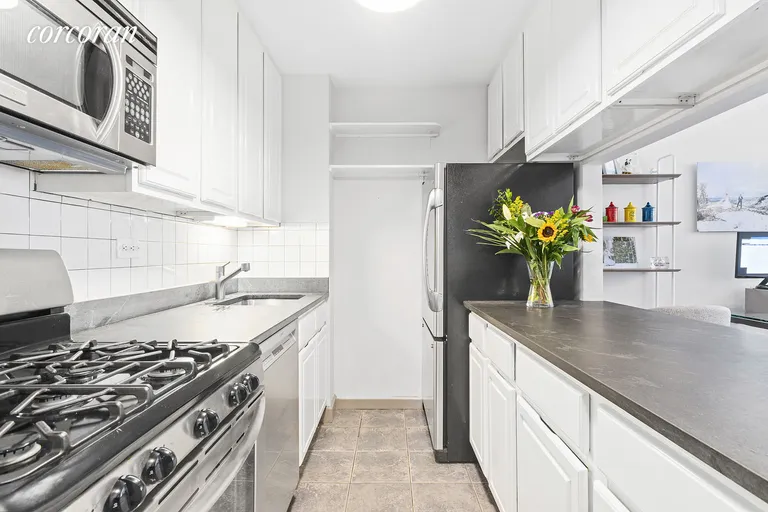 New York City Real Estate | View 270 West 17th Street, 4K | 1 Bed, 1 Bath | View 1