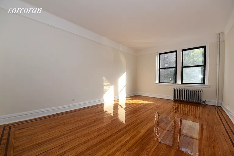 New York City Real Estate | View 25-90 35th Street, 2-B | room 3 | View 4