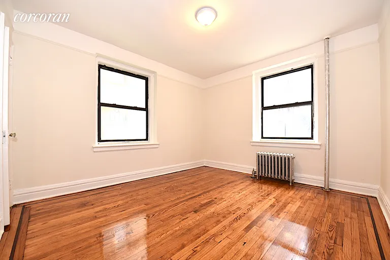 New York City Real Estate | View 25-90 35th Street, 1L | room 4 | View 5