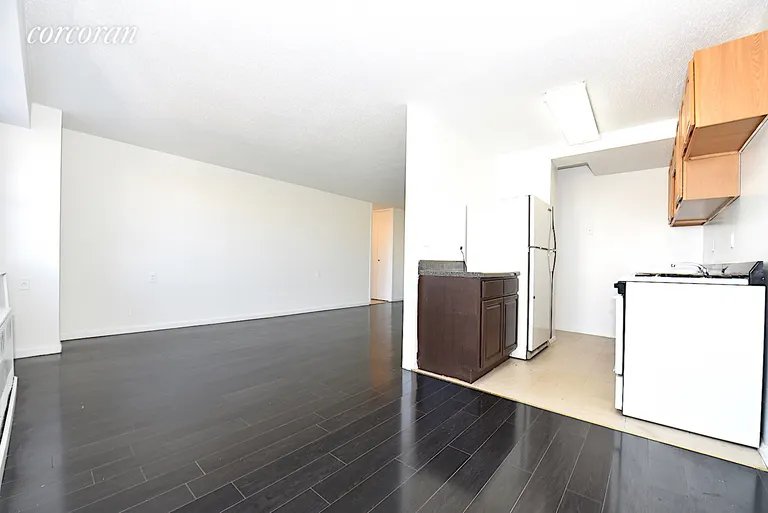 New York City Real Estate | View 47-50 59th Street, 8F | room 2 | View 3