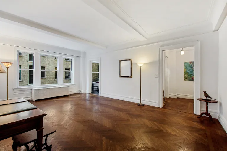 New York City Real Estate | View 250 West 94th Street, 2F | Living Room | View 2