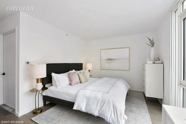 New York City Real Estate | View 385 First Avenue, 20A | room 1 | View 2