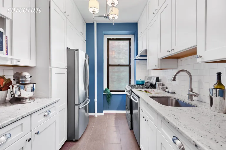 New York City Real Estate | View 62 Pierrepont Street, 2c | Spacious windowed kitchen fit for a chef | View 4