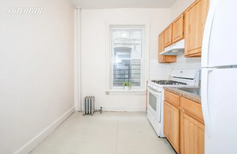 New York City Real Estate | View 489 Montgomery Street, 2 | room 3 | View 4