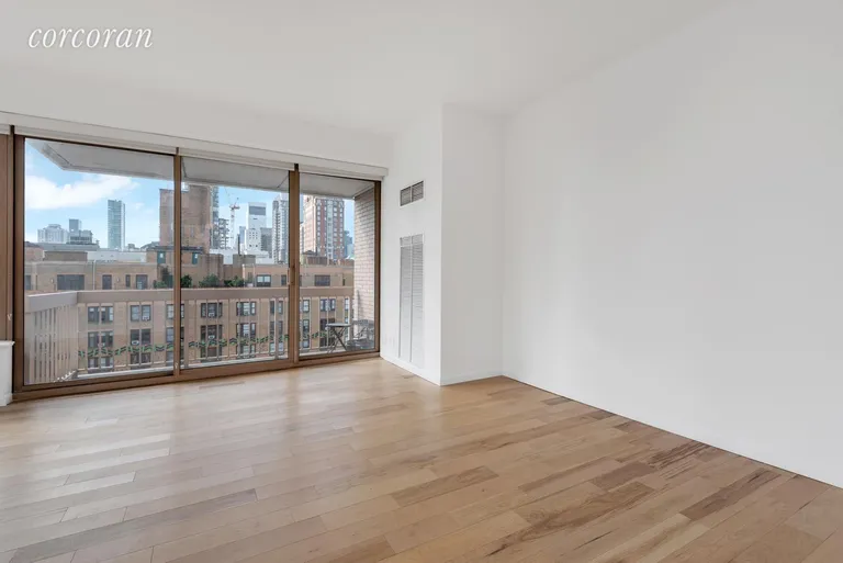 New York City Real Estate | View 200 East 69th Street, 18C | room 1 | View 2