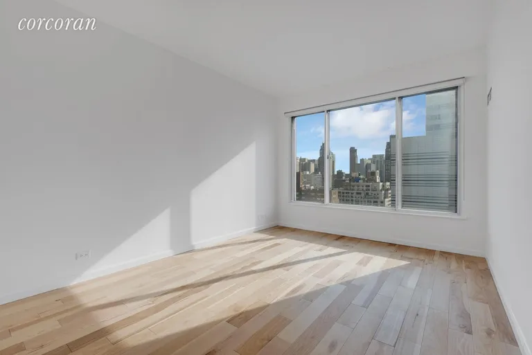 New York City Real Estate | View 200 East 69th Street, 18C | room 4 | View 5
