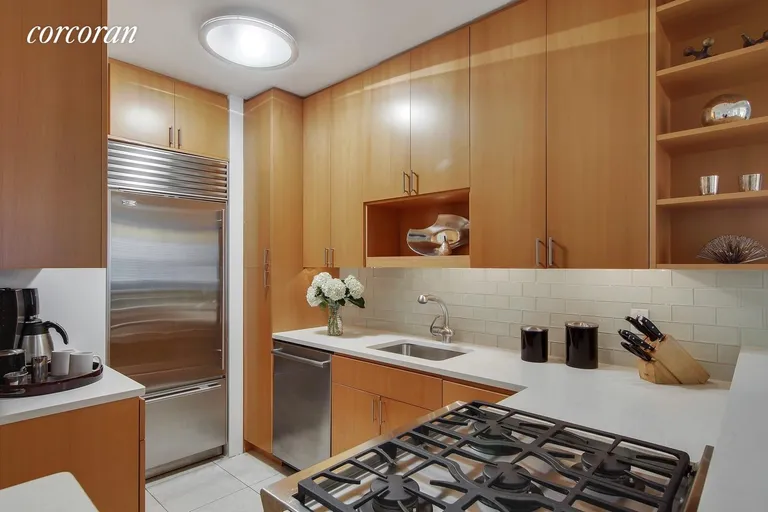 New York City Real Estate | View 200 East End Avenue, 6L | Open Chef's Kitchen | View 3