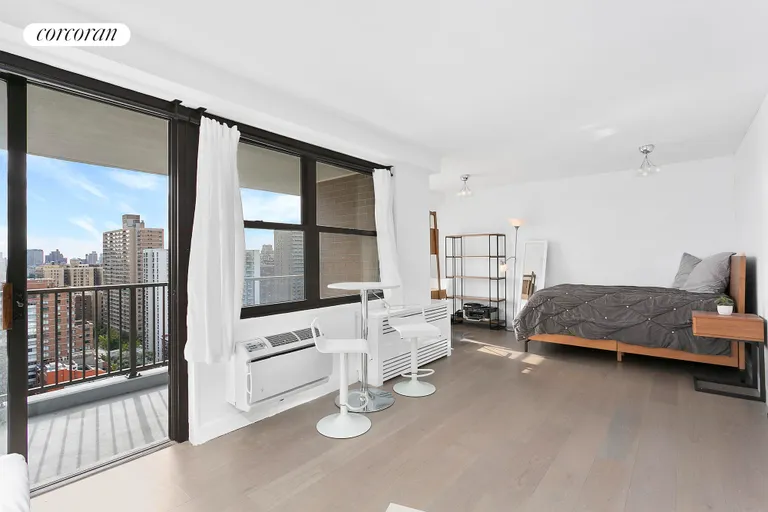 New York City Real Estate | View 175 West 95th Street, 23h | 3 | View 3