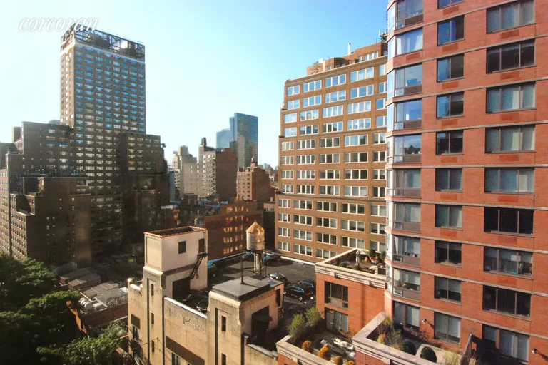 New York City Real Estate | View 301 East 64th Street, 14C | room 1 | View 2