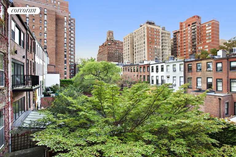 New York City Real Estate | View 139 East 94th Street, 3CD | Open Western Views of Townhouse Gardens | View 12