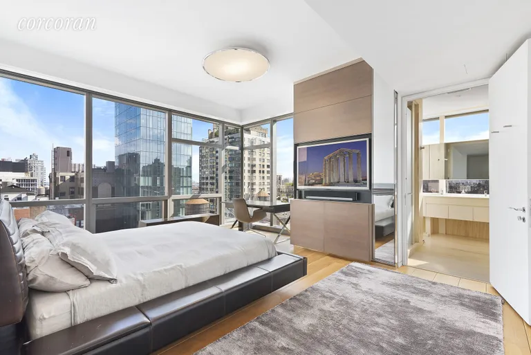 New York City Real Estate | View 23 East 22nd Street, 20B | room 4 | View 5