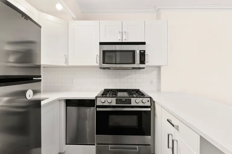 New York City Real Estate | View 802 President Street, Garden | Kitchen | View 10