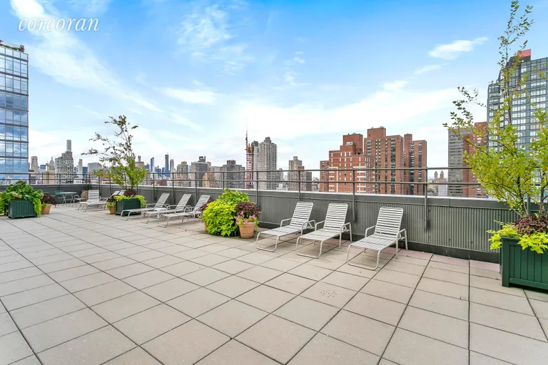 New York City Real Estate | View 340 East 93rd Street, 7H | 6 | View 6