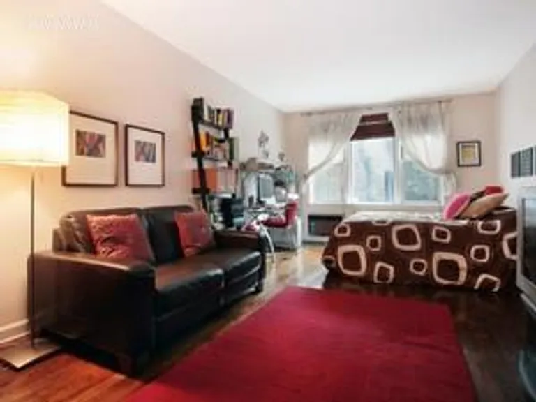 New York City Real Estate | View 311 East 75th Street, 2H | 1 Bath | View 1