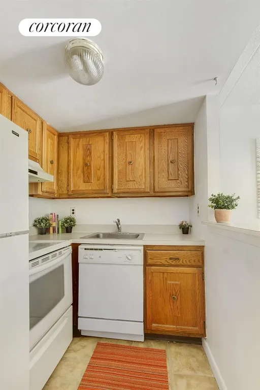 New York City Real Estate | View 10112 4th Avenue, 23C | Kitchen | View 8