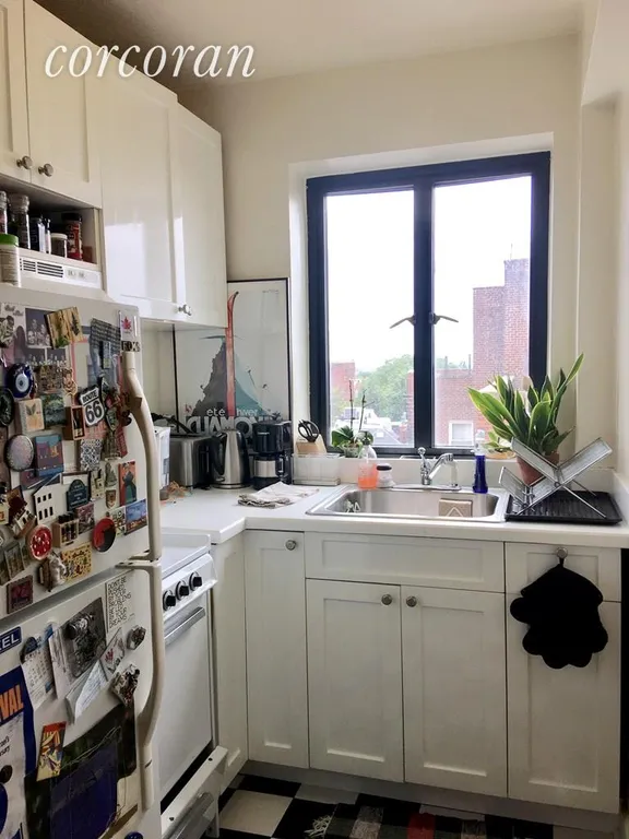 New York City Real Estate | View 100 Remsen Street, 7F | room 3 | View 4