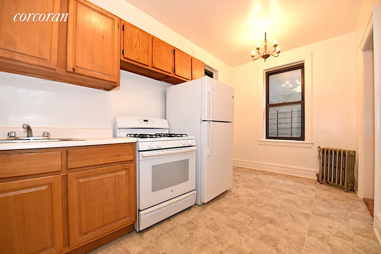 New York City Real Estate | View 26-80 30th Street, 2G | room 9 | View 10