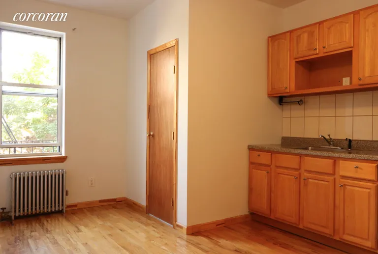 New York City Real Estate | View 158 Bedford Avenue, 2R | Kitchen | View 6