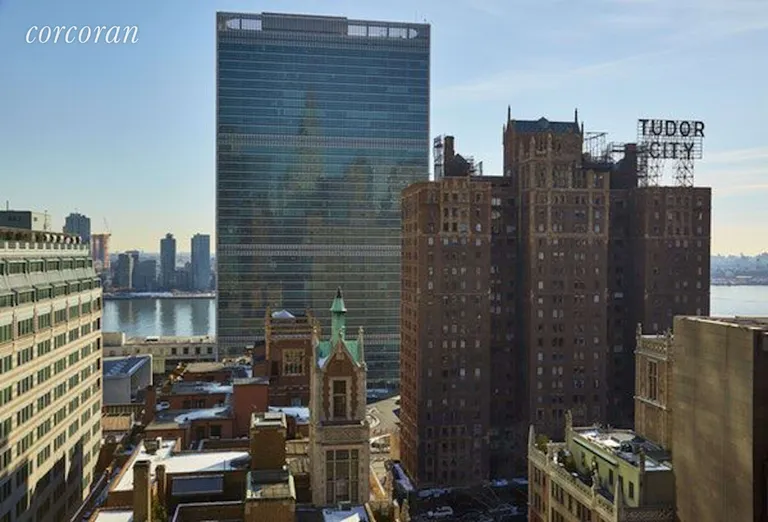 New York City Real Estate | View 303 East 43rd Street, 18C | room 3 | View 4