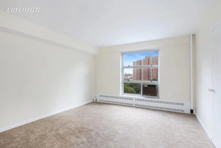 New York City Real Estate | View 90 La Salle Street, 7C | Master Bedroom | View 6
