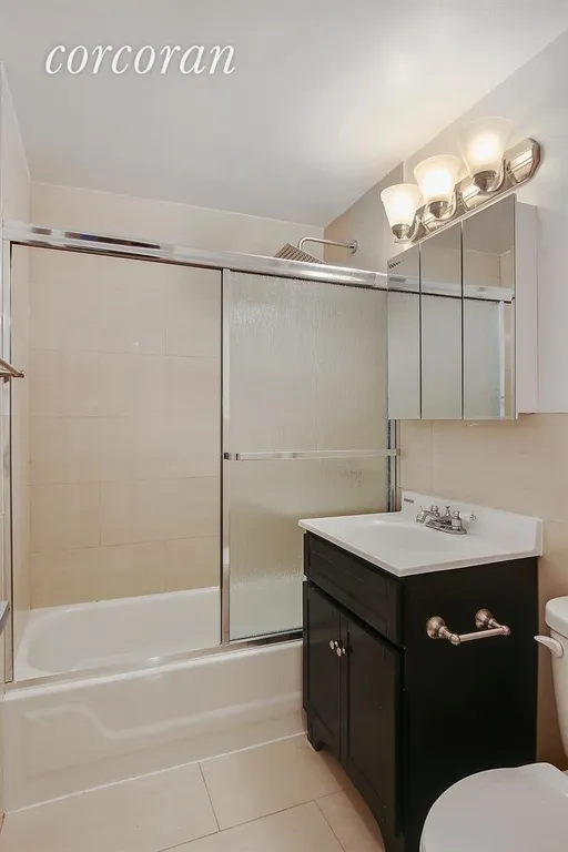 New York City Real Estate | View 11 East 88th Street, 2BC | Bathroom | View 6