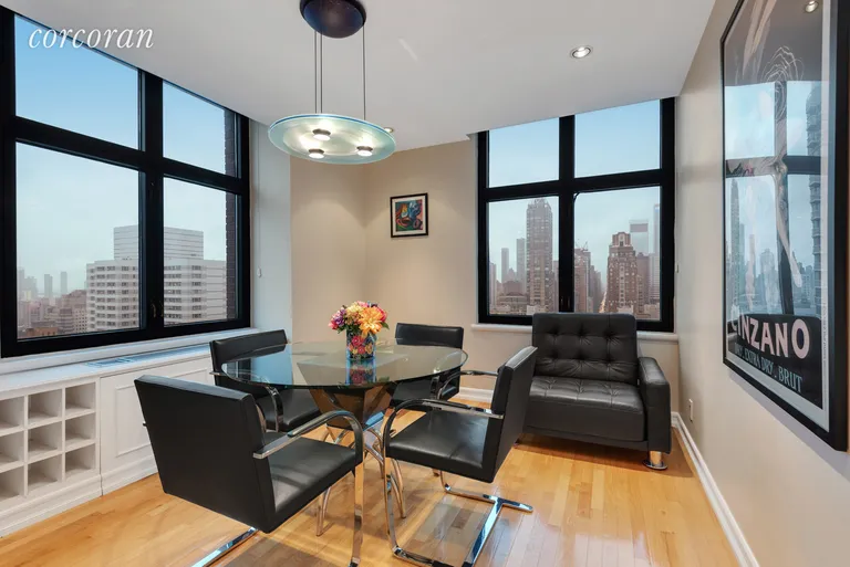 New York City Real Estate | View 188 East 70th Street, 28A | room 1 | View 2